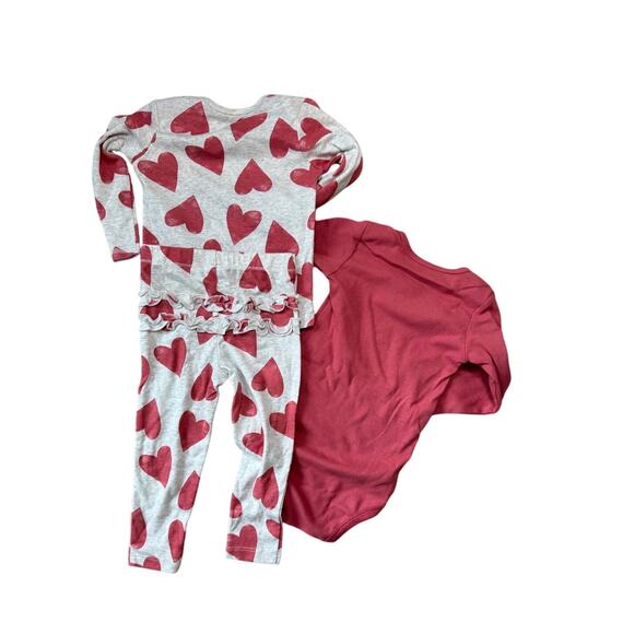 CARTERS Baby Girl 18 Months; Heart/Valentines 3 Piece outfit; Ruffles, NWT - Picture 2 of 6